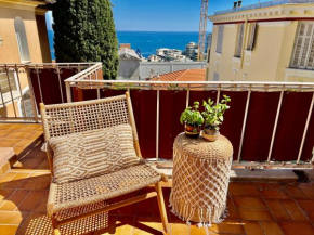Private House In The Center Of Beausoleil